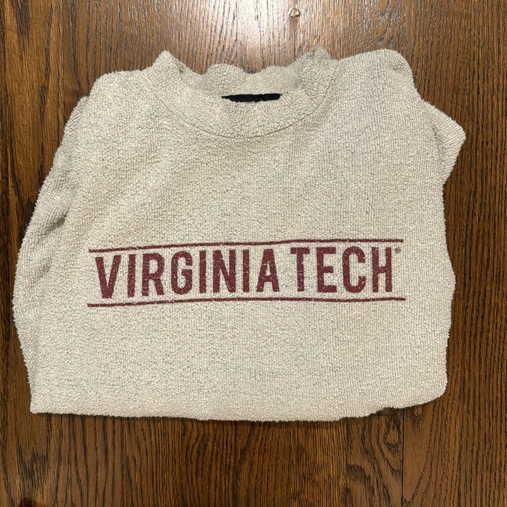 Virginia Tech Woolly Threads size medium